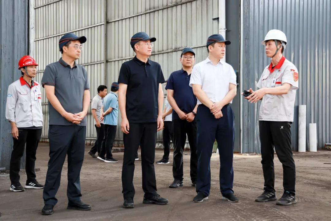 市委常委、副市長、翼城縣委書記王淵到華翔（翼城）新材料科技園現(xiàn)場辦公